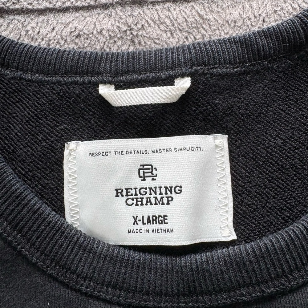 Sweater - Picture 6 of 9